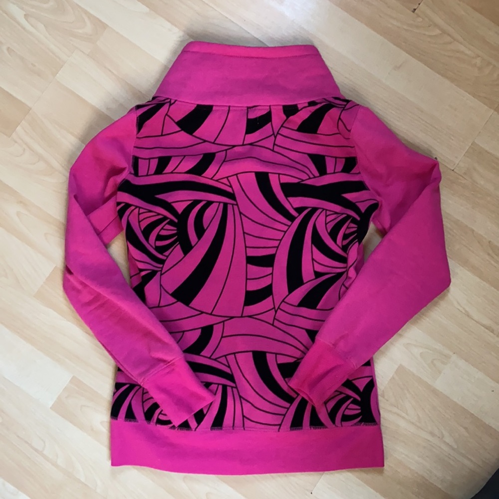LoLa Sweater - Picture 2 of 7